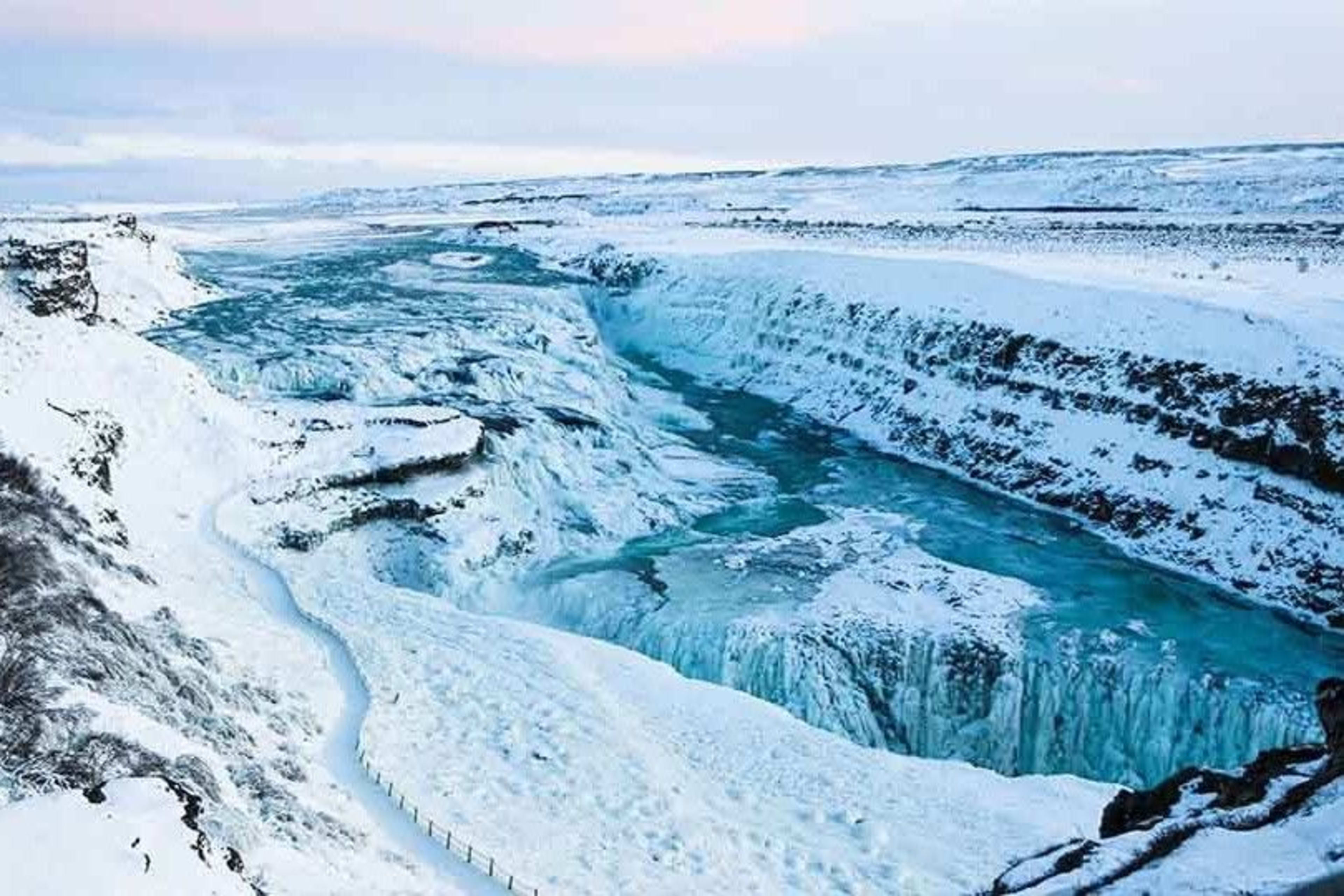 winter gullfoss in golden circle